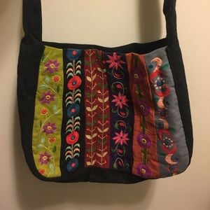 Embroidered pouch purse NWOT